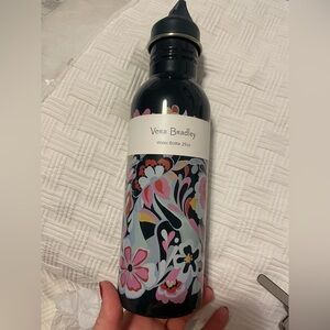 Vera Bradley
Water Bottle 25oz